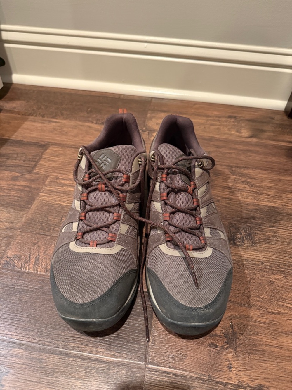 Columbia Men's Brown and Gray Athletic Trail Shoes